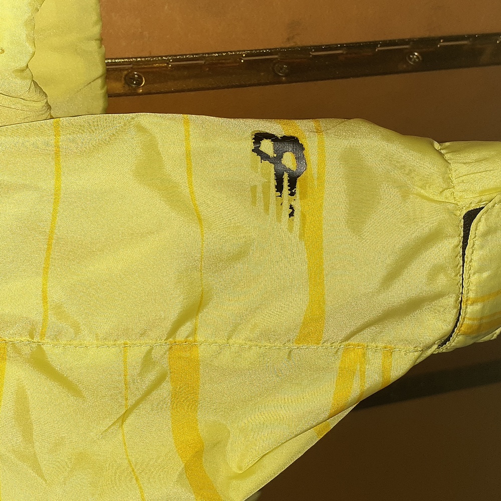 Women's New Balance Windbreaker Jacket - Picture 6 of 9